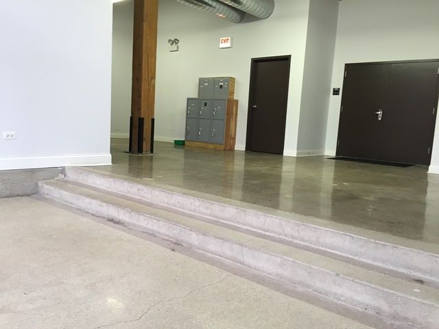 1550 W Carroll Ave, Chicago, IL 60607